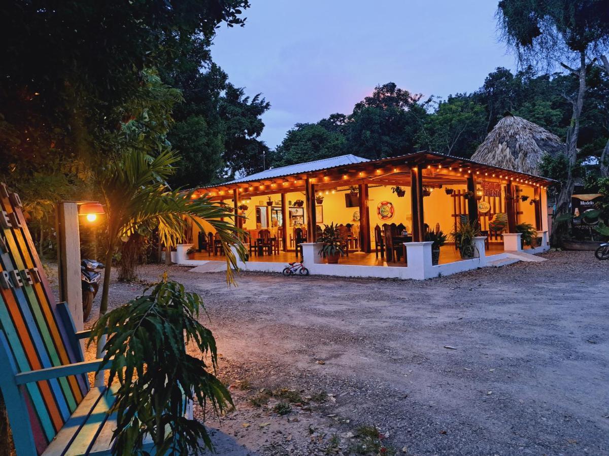 Ernesto Hotel & Restaurante El Remate Eksteriør billede